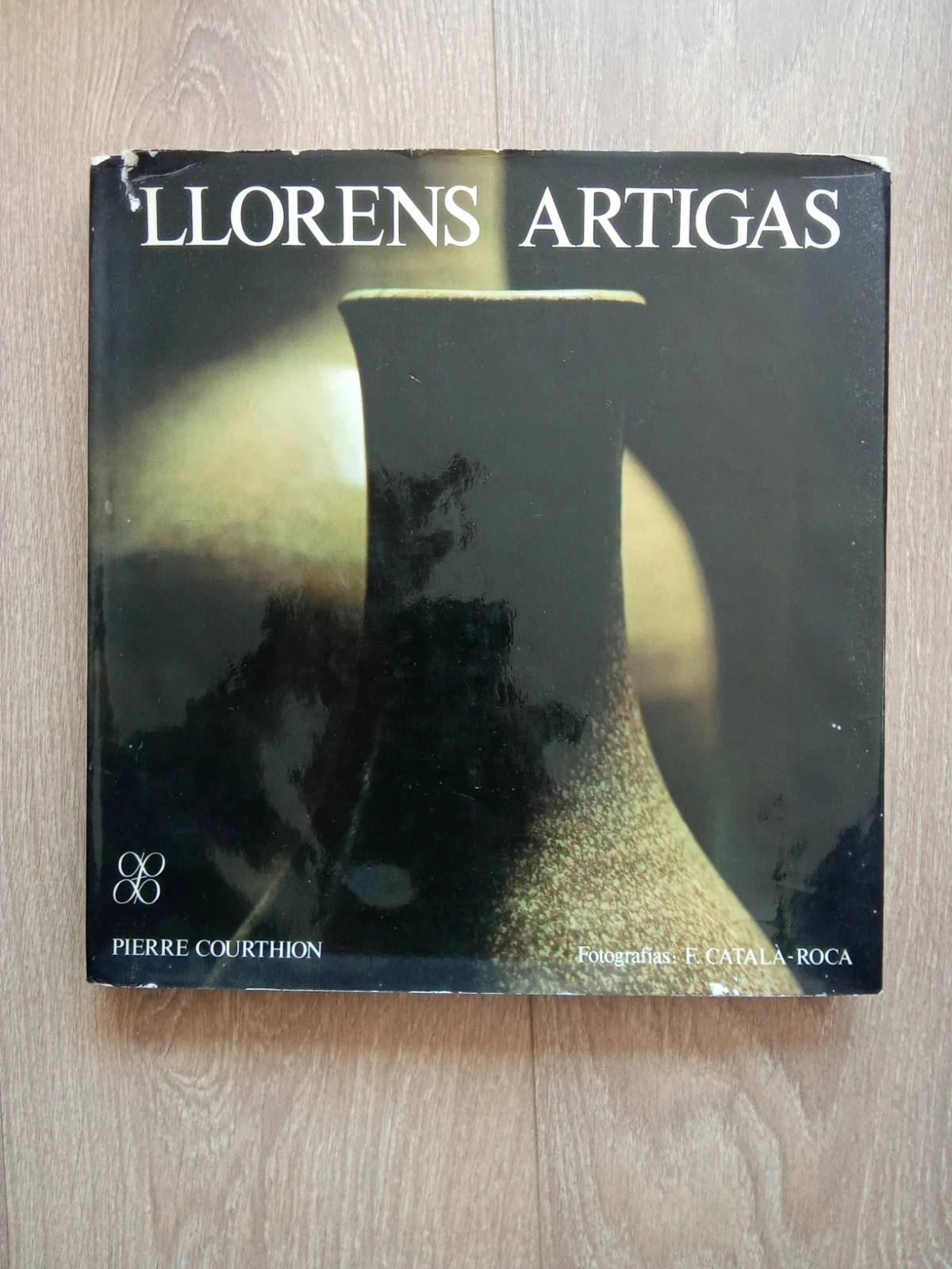 Llorens Artigas, par Pierre Courthon
